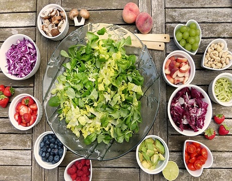 54e7d0454e54ab14ea898675c6203f78083edbe35359724170267d_640_food